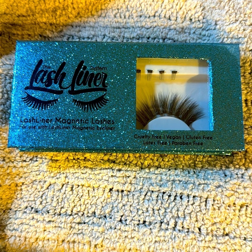 COPY - Lash Liner Magnetic Lashes-wear w/adhesive or magnetic liner ) Full & Fu…